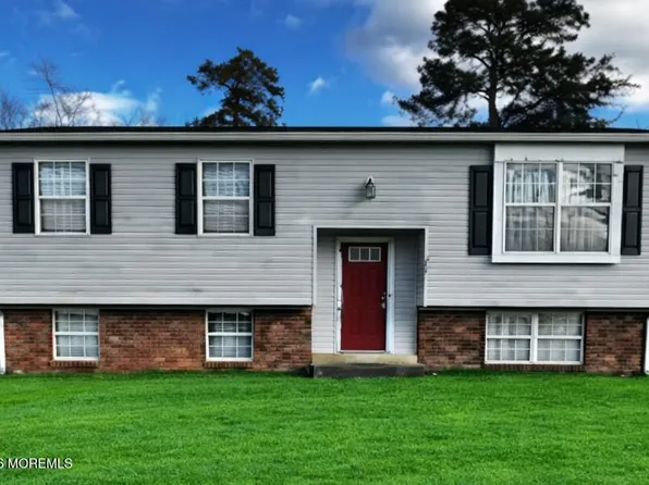 211 Mohawk Trail, Browns Mills, NJ 08015