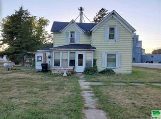 201 S 1st Ave, Anthon, IA 51004