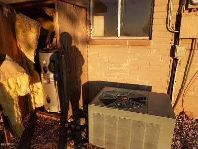 5th image of 10041 N Volk Ave