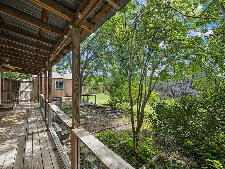 420 High Mesa Dr — Photo 15