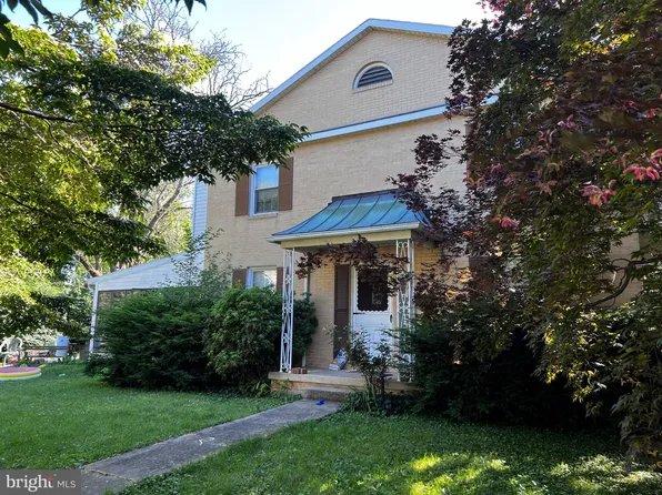 721 Cumberland Ave, Chambersburg, PA 17201
