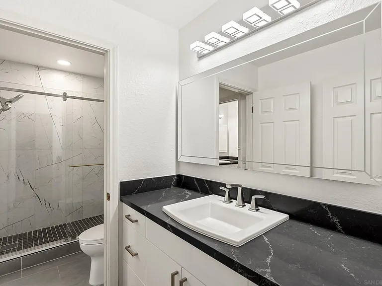 6518 Monte Fuego — Photo 34