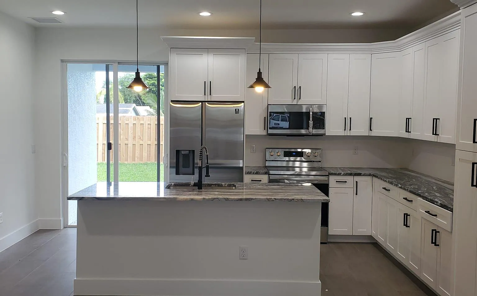 3 bed, 1500 sqft, $3,000 — Photo 3