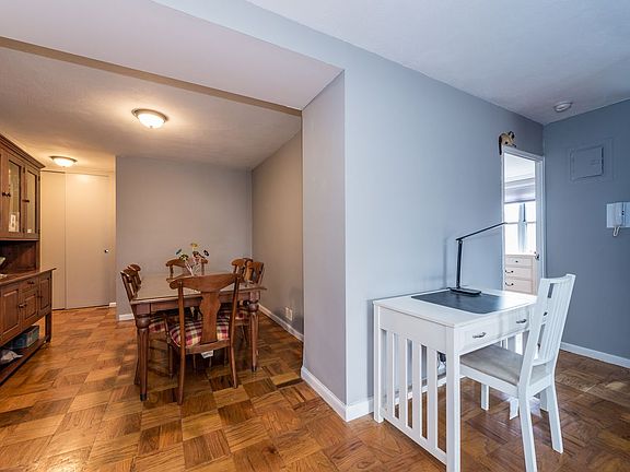 5th image of 70-25 Yellowstone Blvd APT 3T