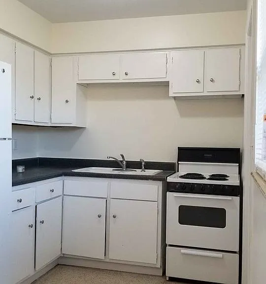 617 Joel Blvd #B — Photo 5