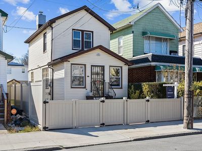 614 E 48th St, Brooklyn, NY, 11203