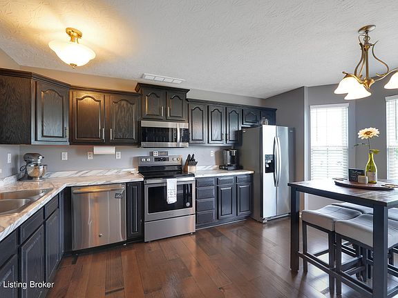 4th image of 673 Webb Ln