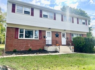 55 Lincoln Cir, Flemington, NJ 08822