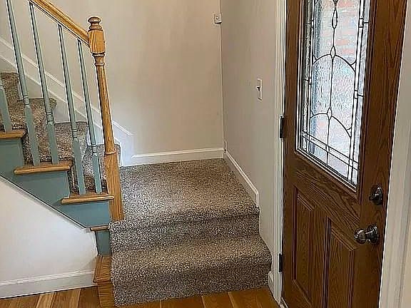 5th image of 924 Jeffrey Dr #1