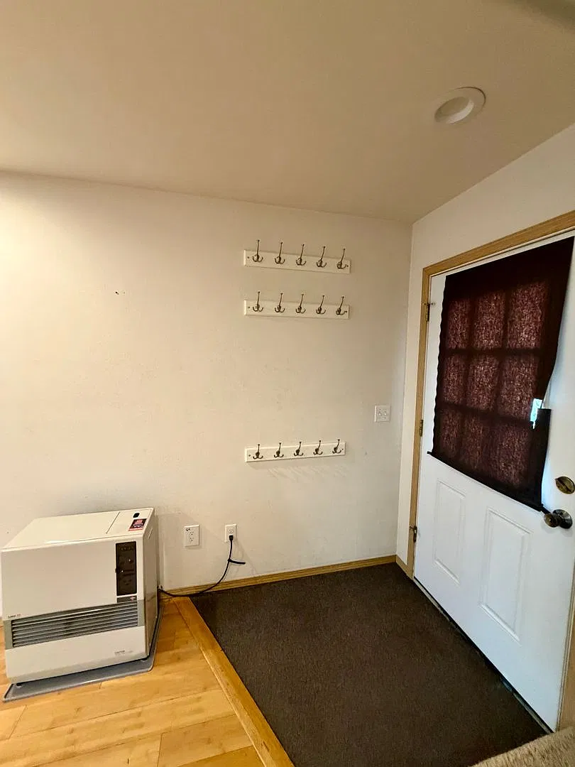 Iniakuk Ave 1801 — Photo 2