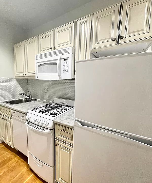 1st image of 219 W 16th St APT 4D