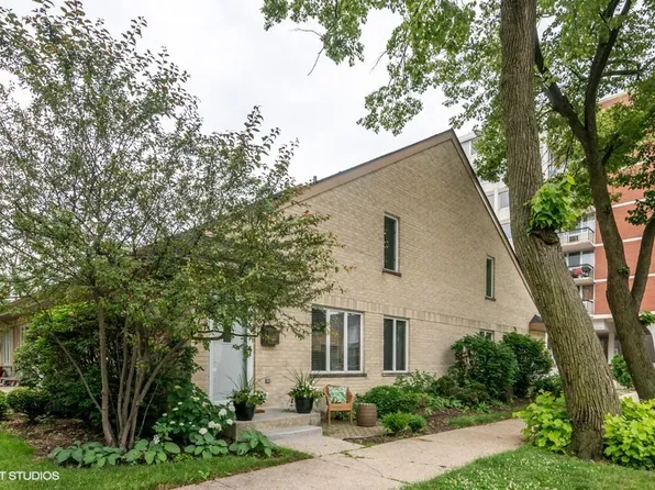 132 Marengo Ave, Forest Park, IL 60130