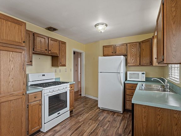 5th image of 2111 Inglewood Pl