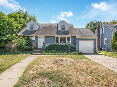 3860 Hudson Avenue, Seaford, NY, 11783