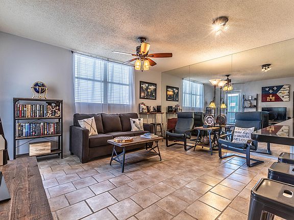3rd image of 3930 S Roosevelt Blvd #S206