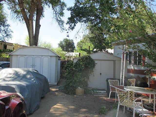 2nd image of 236 Willow St