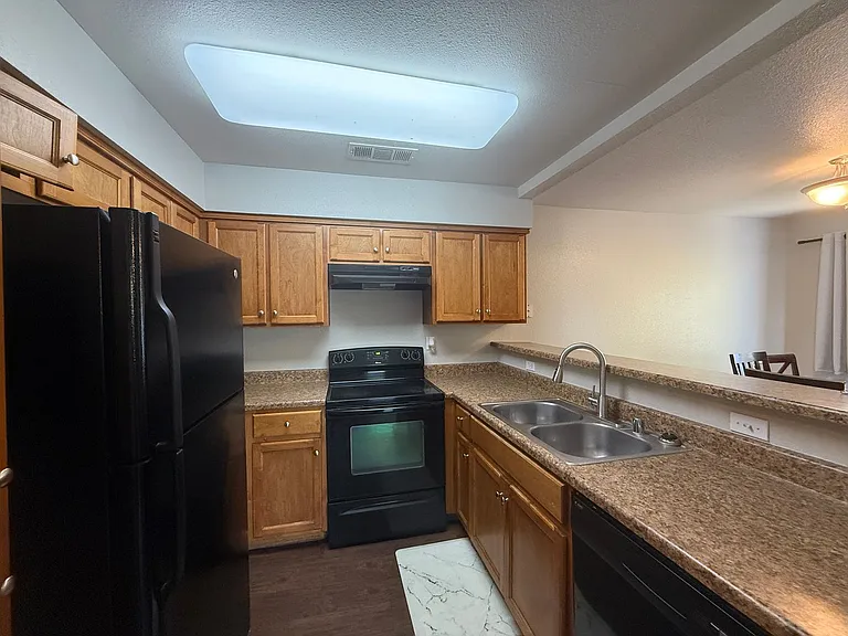 1190 S Winery Ave #234 — Photo 22