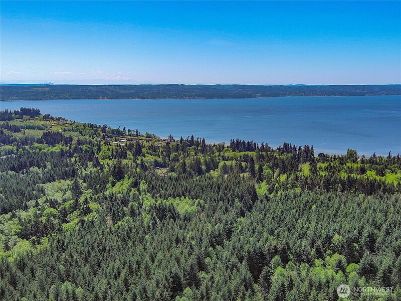 4th image of 2 XXX Teal Lake Road