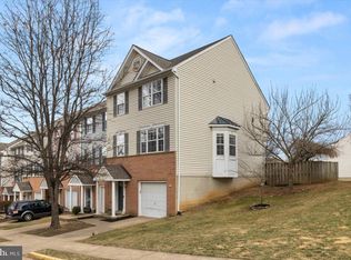 32 Sire Way, Warrenton, VA 20186