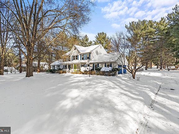 3rd image of 55 Isaiah Ln