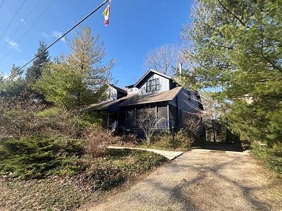 2nd image of 14880 Lakeside Rd