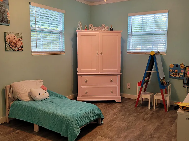 Guest Room 2