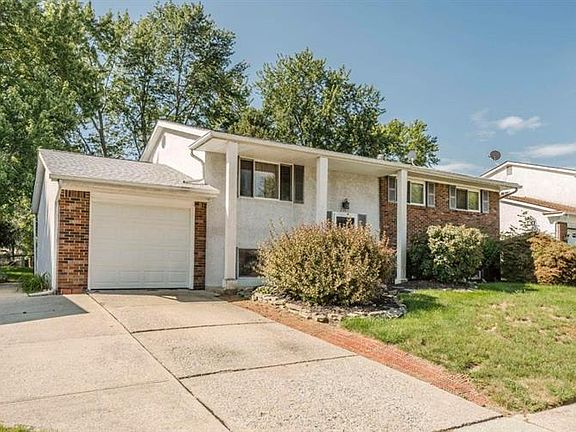 2nd image of 2047 Cannington Ct