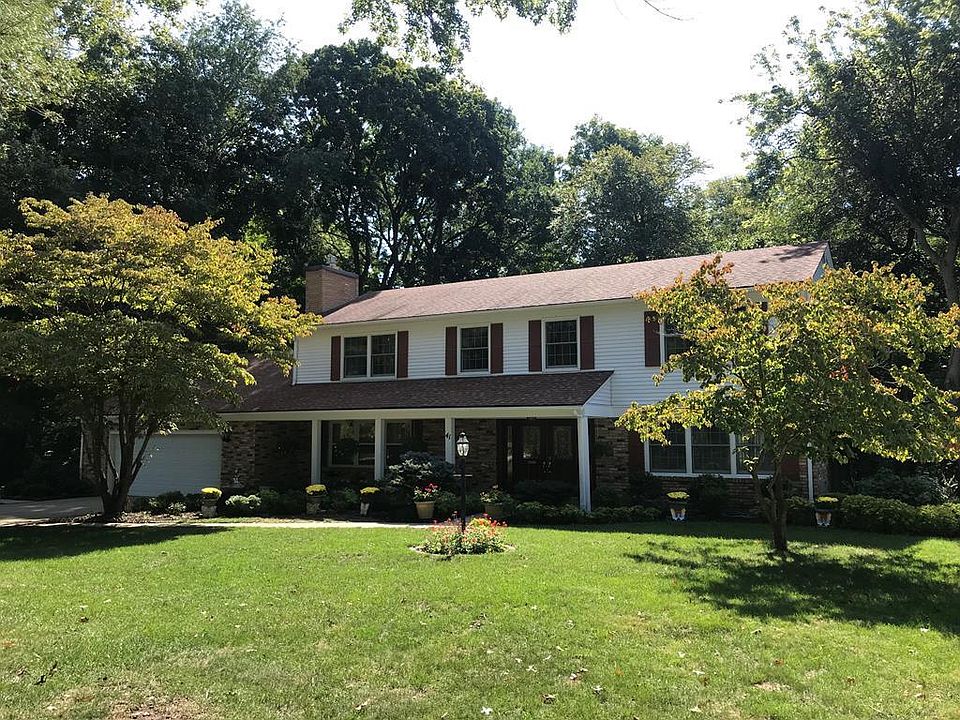 1st image of 41 Maywood Dr