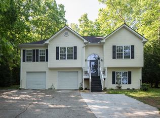 137 Valley Brook Cir W, Dawsonville, GA 30534