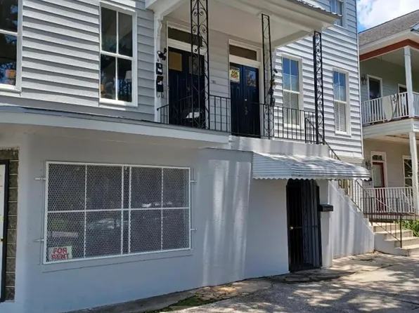 302 E Henry St, Savannah, GA