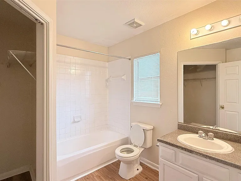 4626 Callery Creek Dr — Photo 9