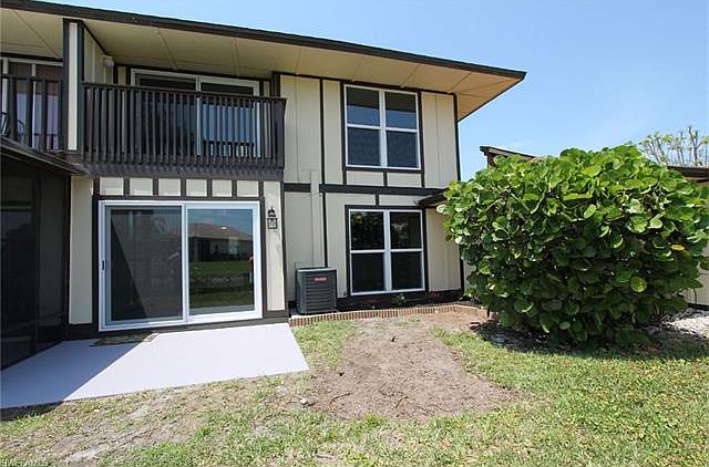 1st image of 4297 Island Cir APT D