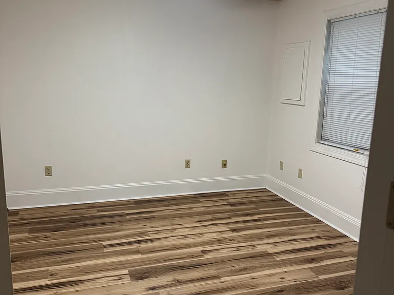 161 Lakeview Park Rd #B — Photo 9