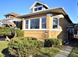 10211 S Calumet Ave, Chicago, IL 60628