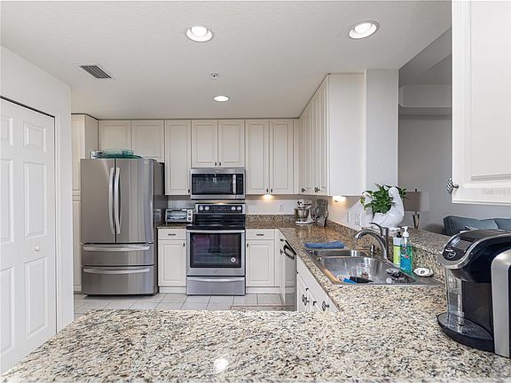 5th image of 255 W End Dr Unit 1206