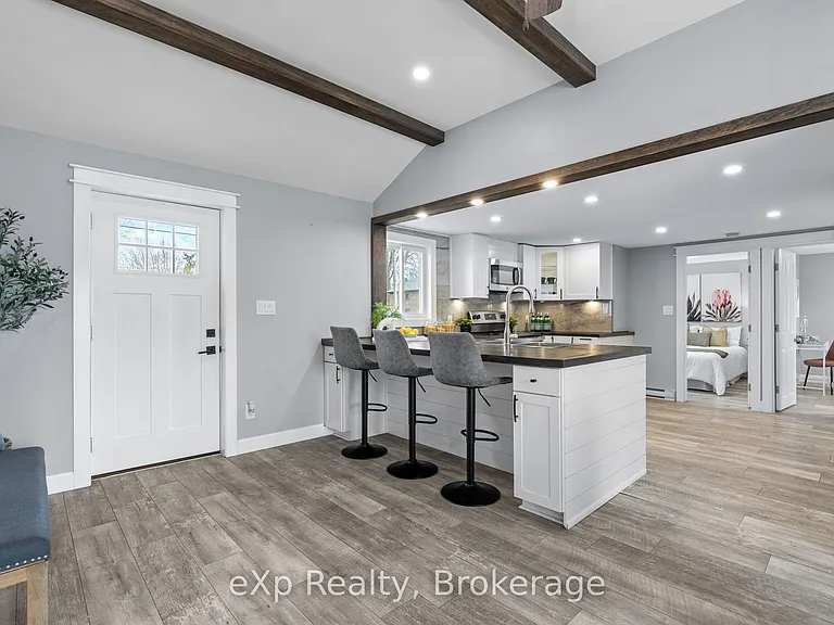 236 Sydenham St — Photo 5