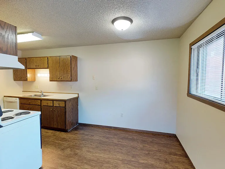 Oakwood Estates — Photo 20