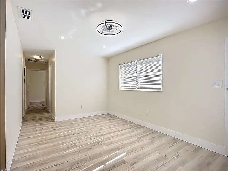 4513 W Gray St — Photo 29