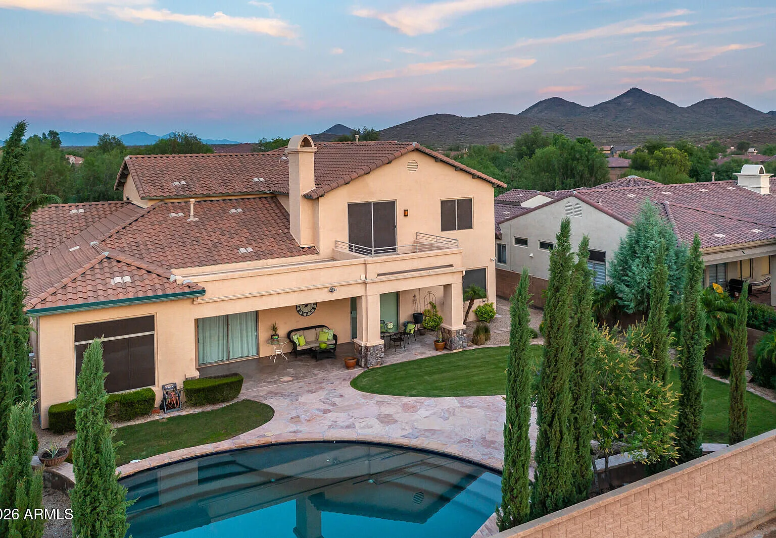 4 bed, 3.5 bath, 4221 sqft, $3,890 — Photo 3
