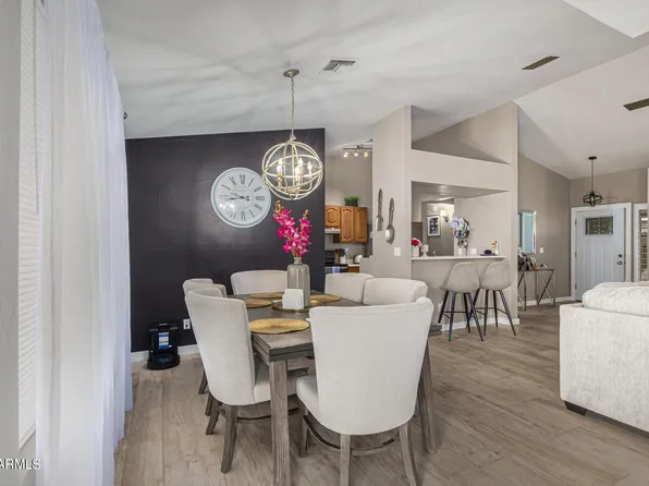 7960 W DENTON Lane, Glendale, AZ 85303