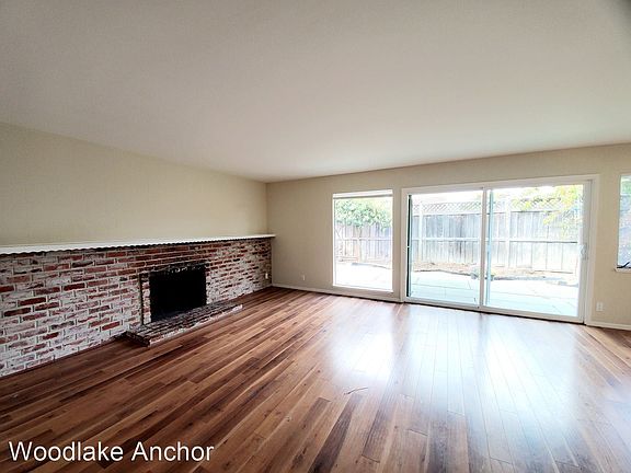 3rd image of 3320 Los Prados St