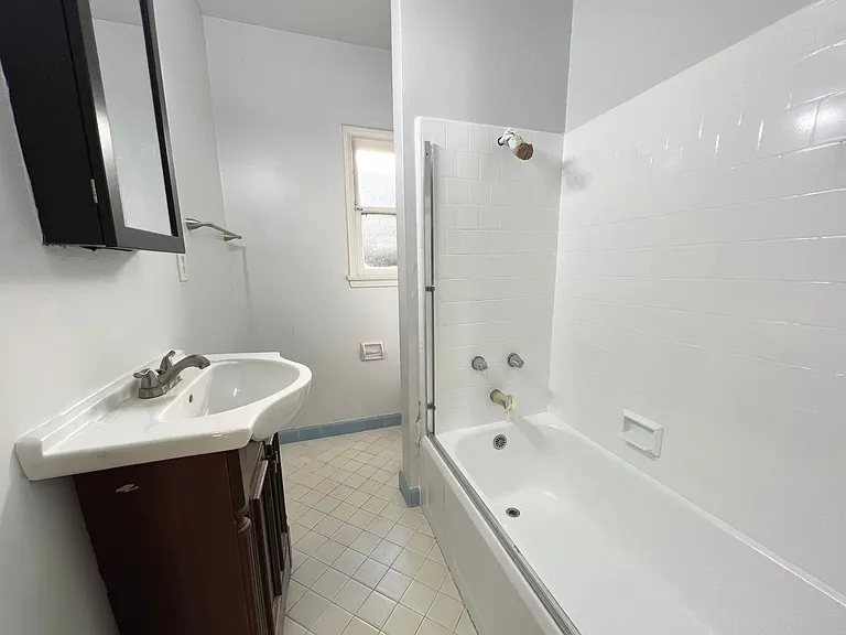 319 Bonito Ave — Photo 6