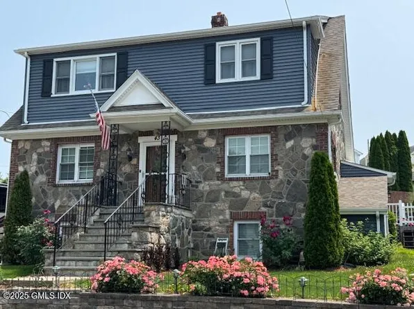 43 Cos Cob Ave, Cos Cob, CT 06807