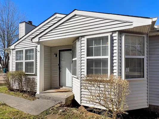 Building Photo - 1128 Cabana Dr