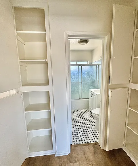 238 W Elm Ave #C — Photo 2