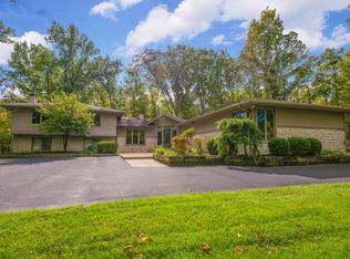 1903 Carriage Rd, Powell, OH 43065