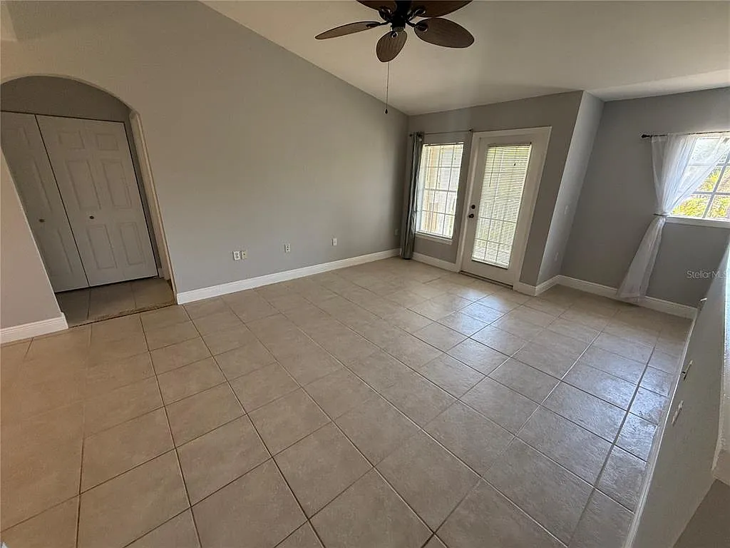 2 bed, 2.0 bath, 1080 sqft, $1,900 — Photo 4