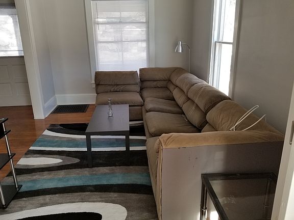 1ST FLOOR LIVING ROOM