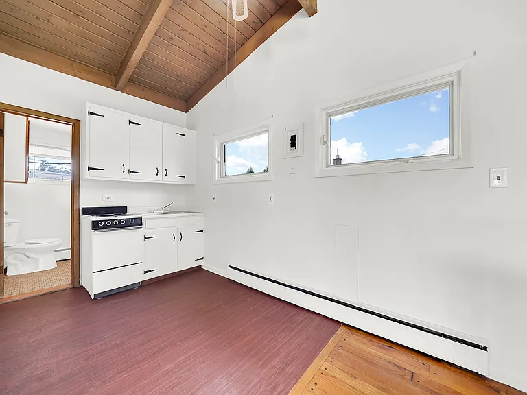 8431 Buffalo Ave #2 — Photo 3