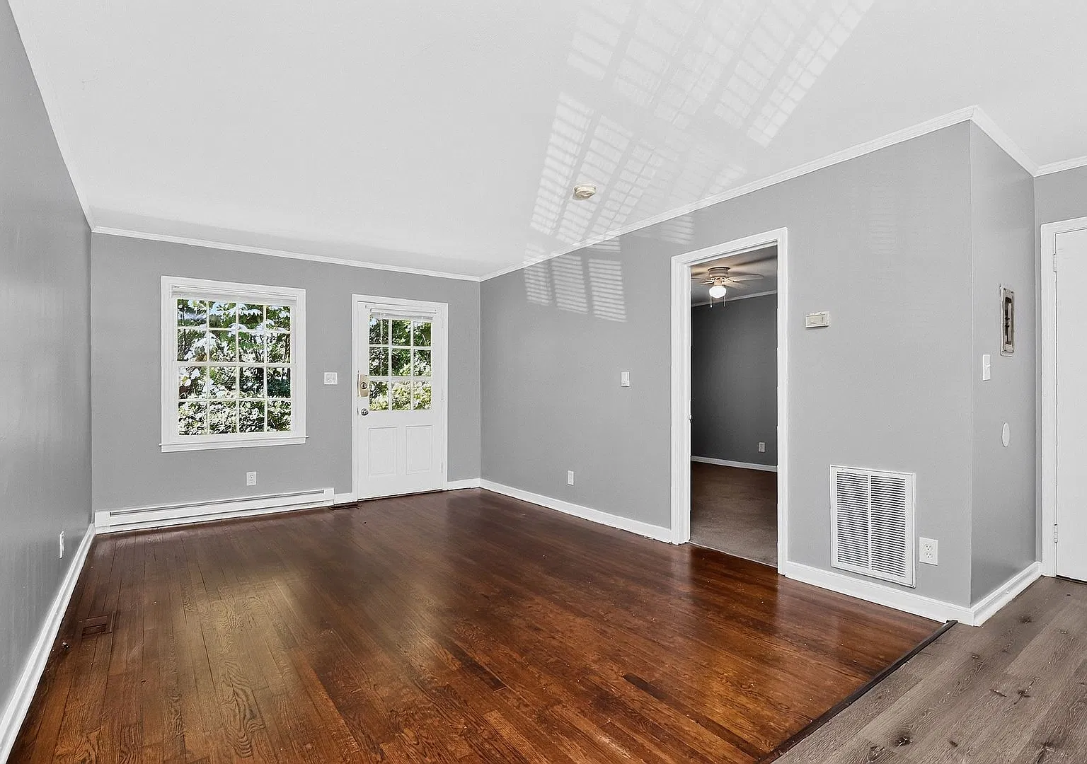 Cute 1-Bedroom in Cotswold! — Photo 2